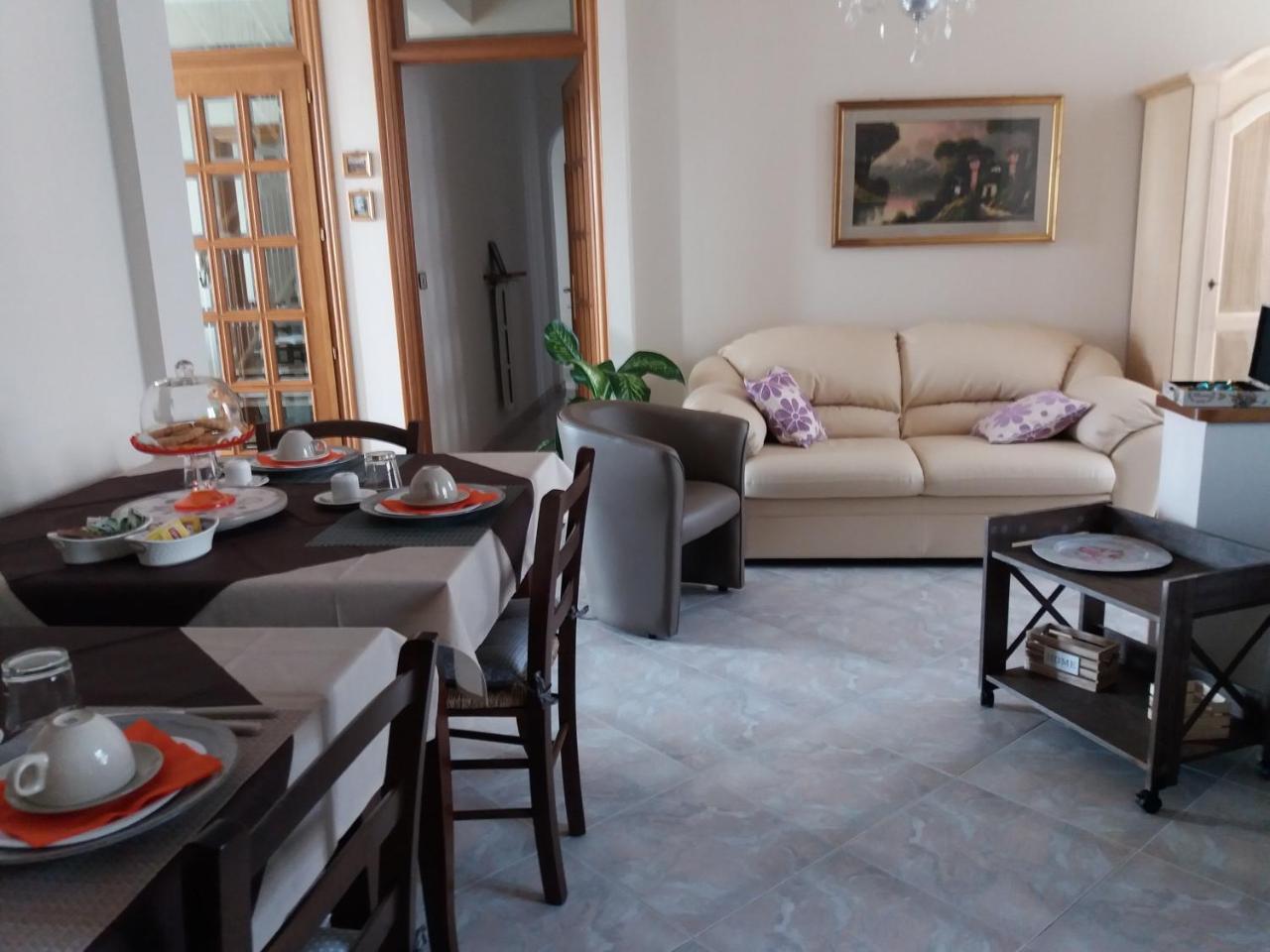 Locanda 130 Fonni Bagian luar foto